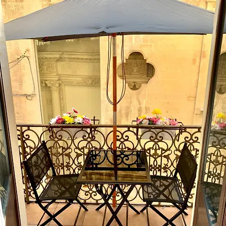 Wine & Jacuzzi * Lecce