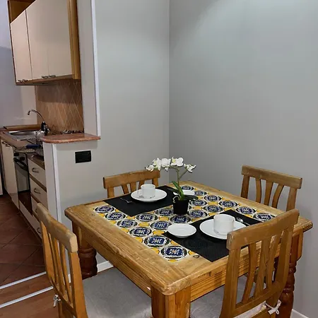 Wine & Jacuzzi לצ'ה