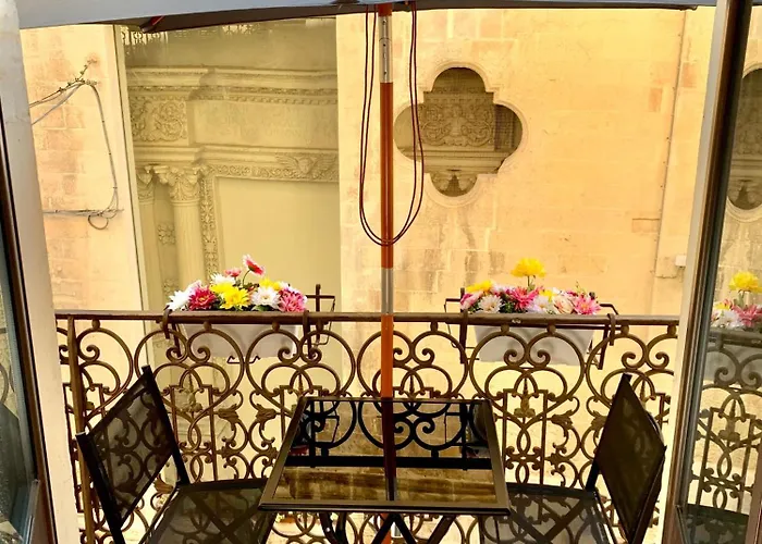 Wine & Jacuzzi * לצ'ה