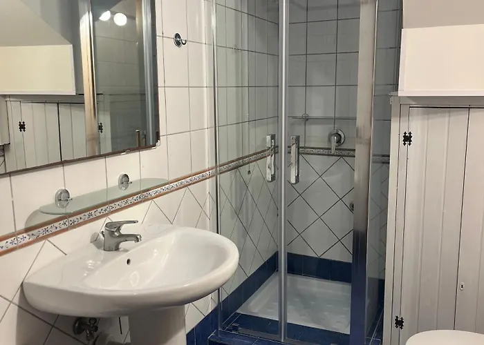 Wine & Jacuzzi בית אירוח לצ'ה